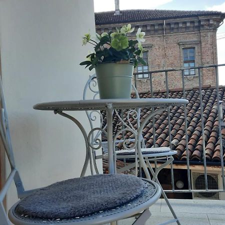 Cuore Di Alba Charming Apartment Ngoại thất bức ảnh