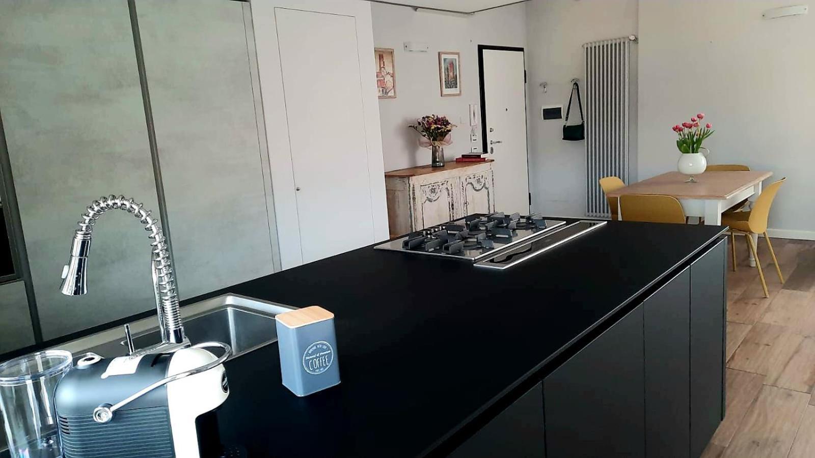 Cuore Di Alba Charming Apartment Ngoại thất bức ảnh