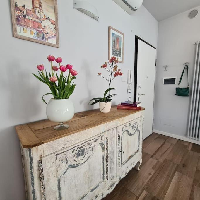 Cuore Di Alba Charming Apartment Ngoại thất bức ảnh
