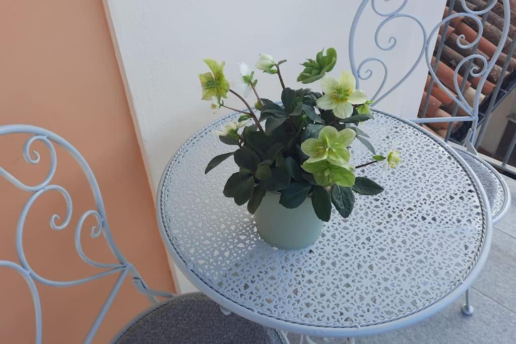 Cuore Di Alba Charming Apartment Ngoại thất bức ảnh
