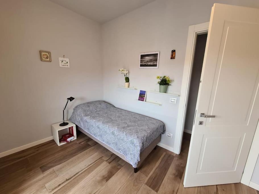 Cuore Di Alba Charming Apartment Ngoại thất bức ảnh