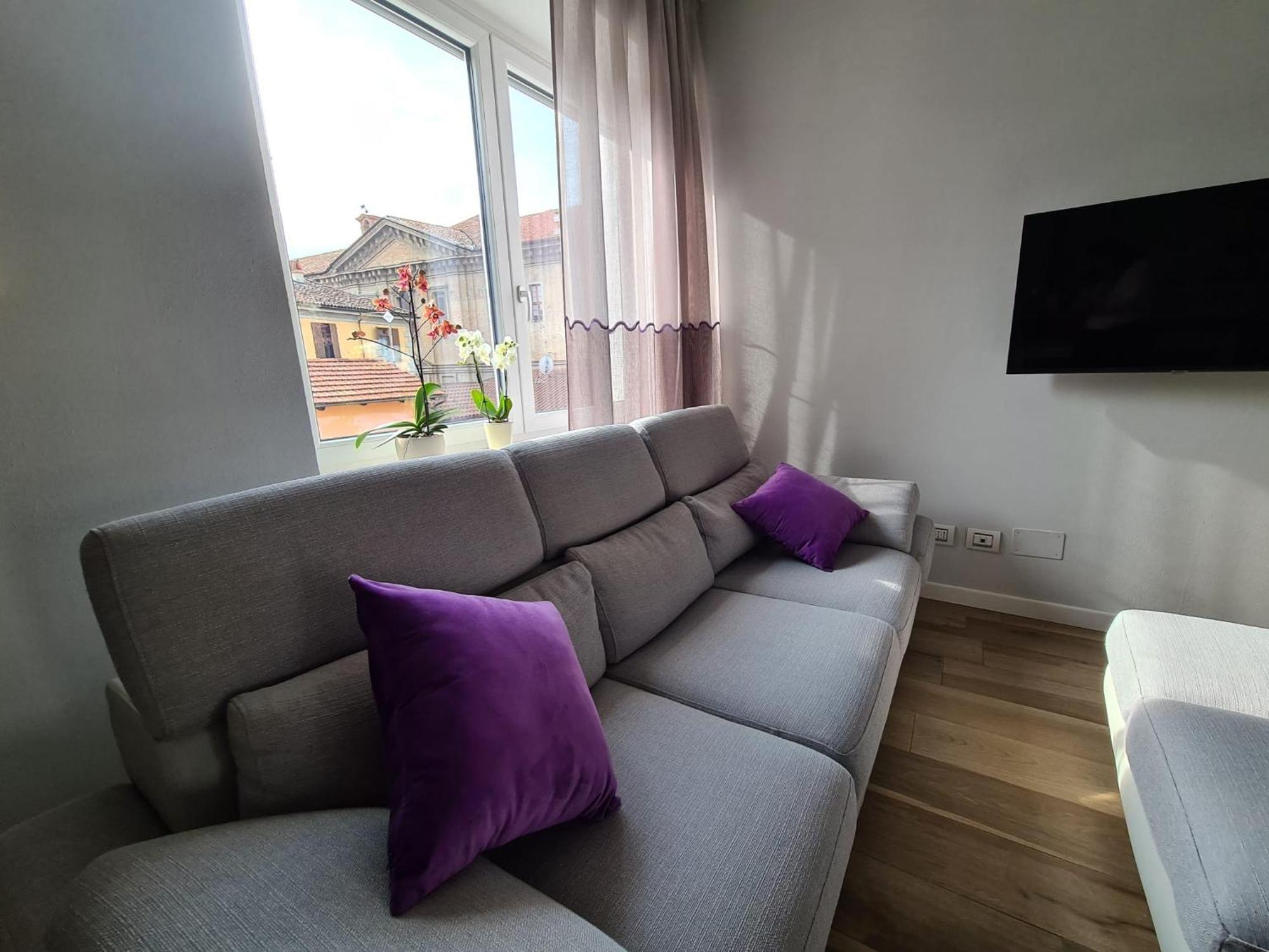 Cuore Di Alba Charming Apartment Ngoại thất bức ảnh